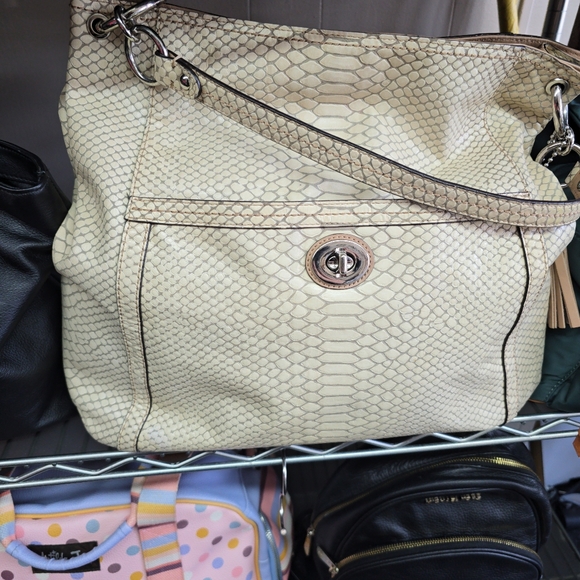 °♡Coach ONLY Share Show♡° - Picture 12 of 16